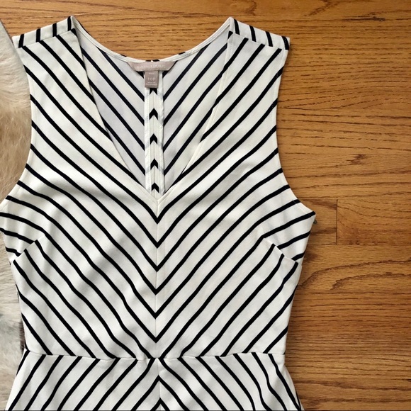 Sleeveless Black and White Striped A Line Dress - Picture 4 of 7